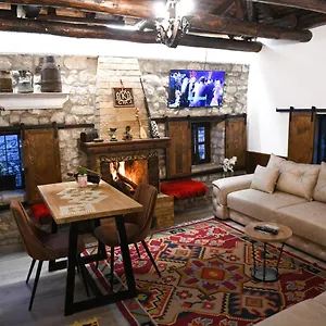  Villa Kokoshi, An Extraordinary Experience. Albania